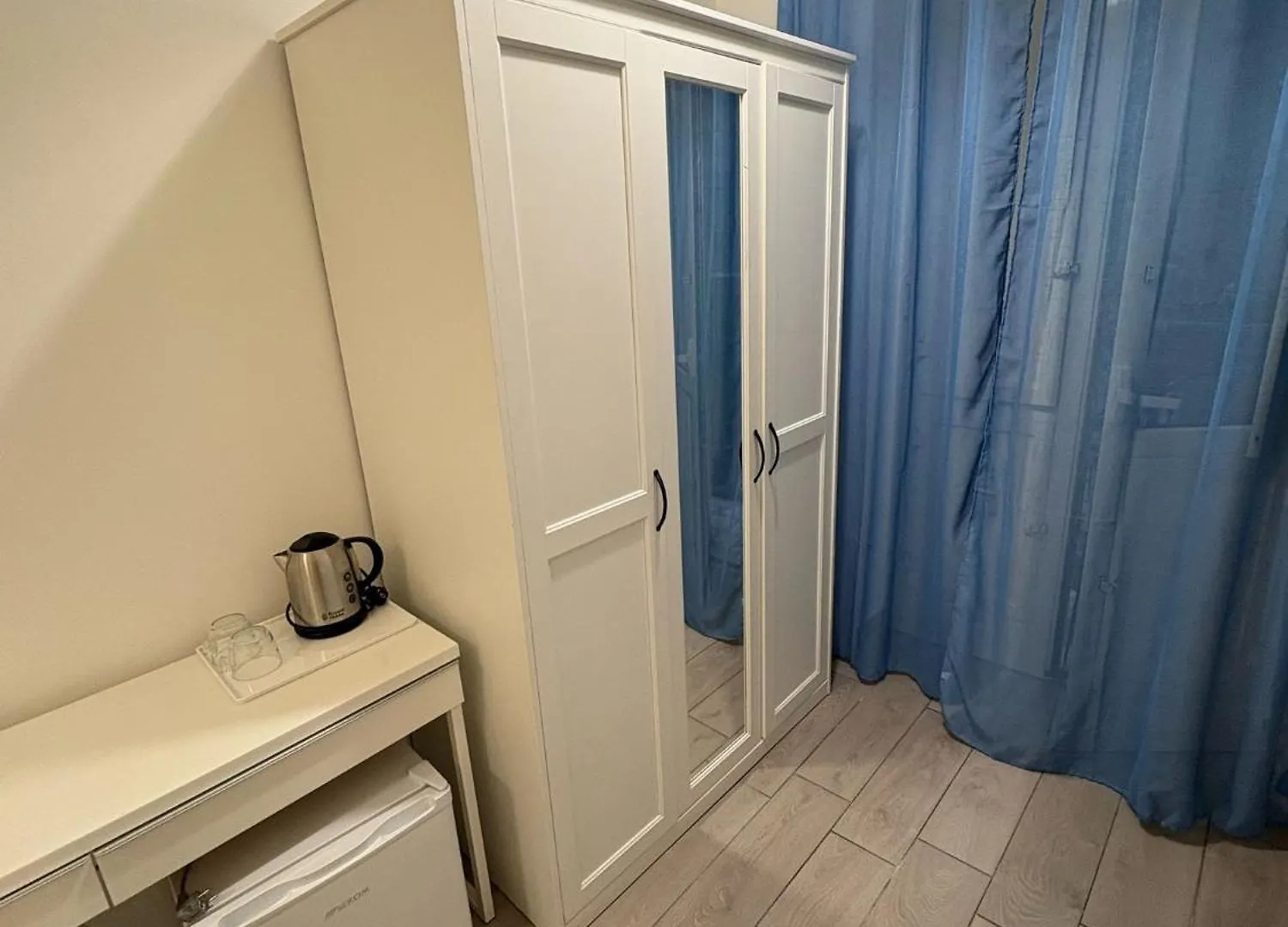 Viren Rooms Naples