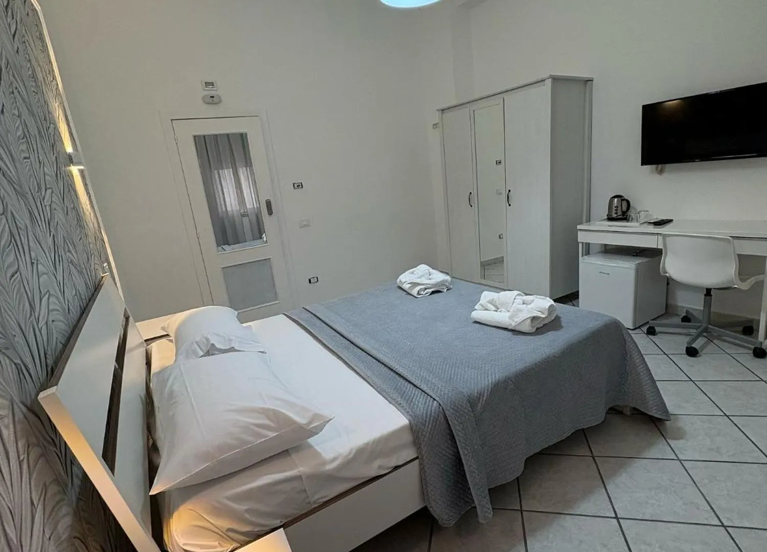 Viren Rooms Naples 0*,
