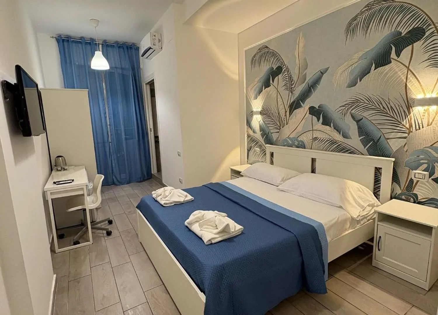 Viren Rooms location