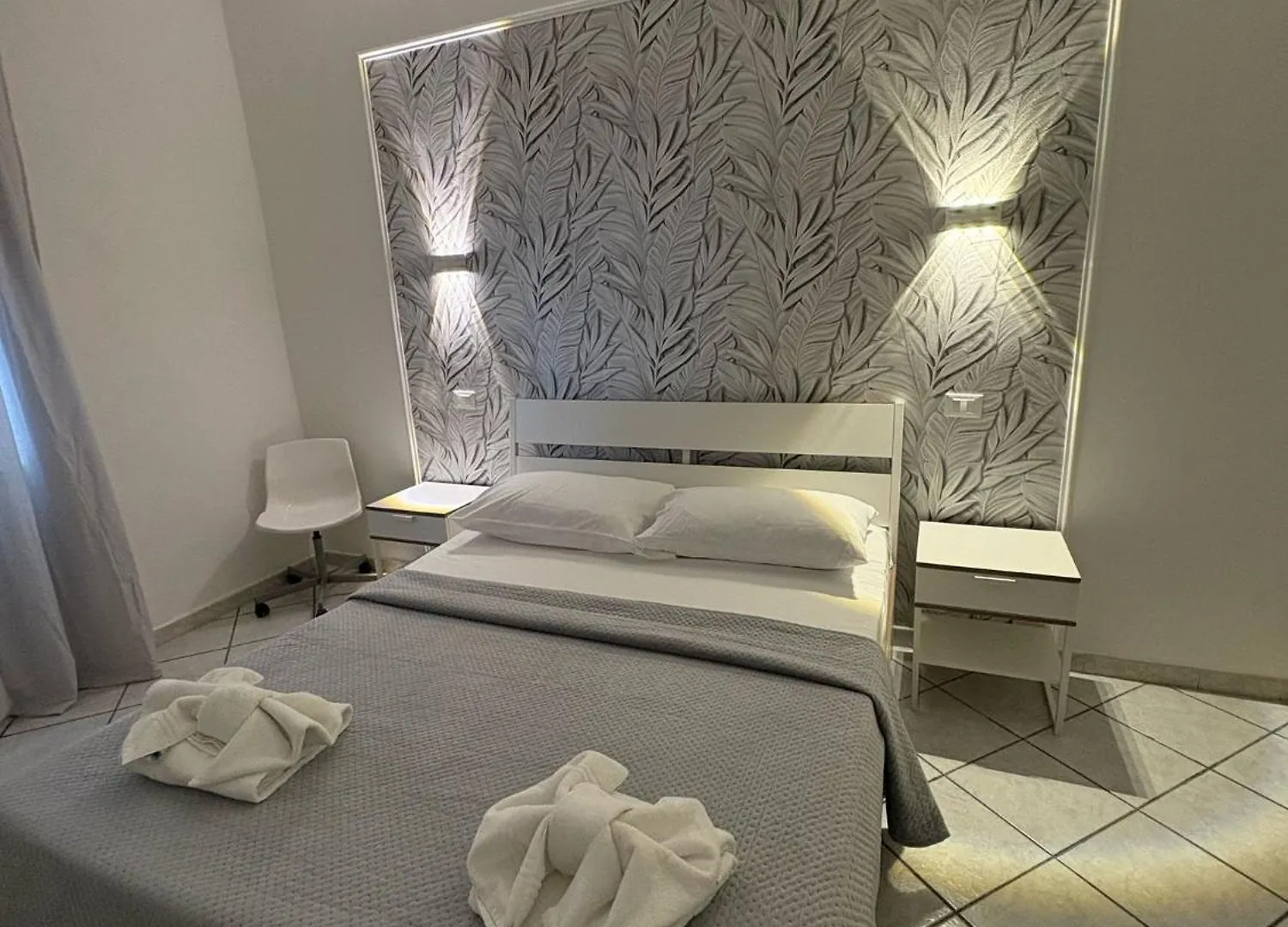 Viren Rooms Naples Bed & Breakfast