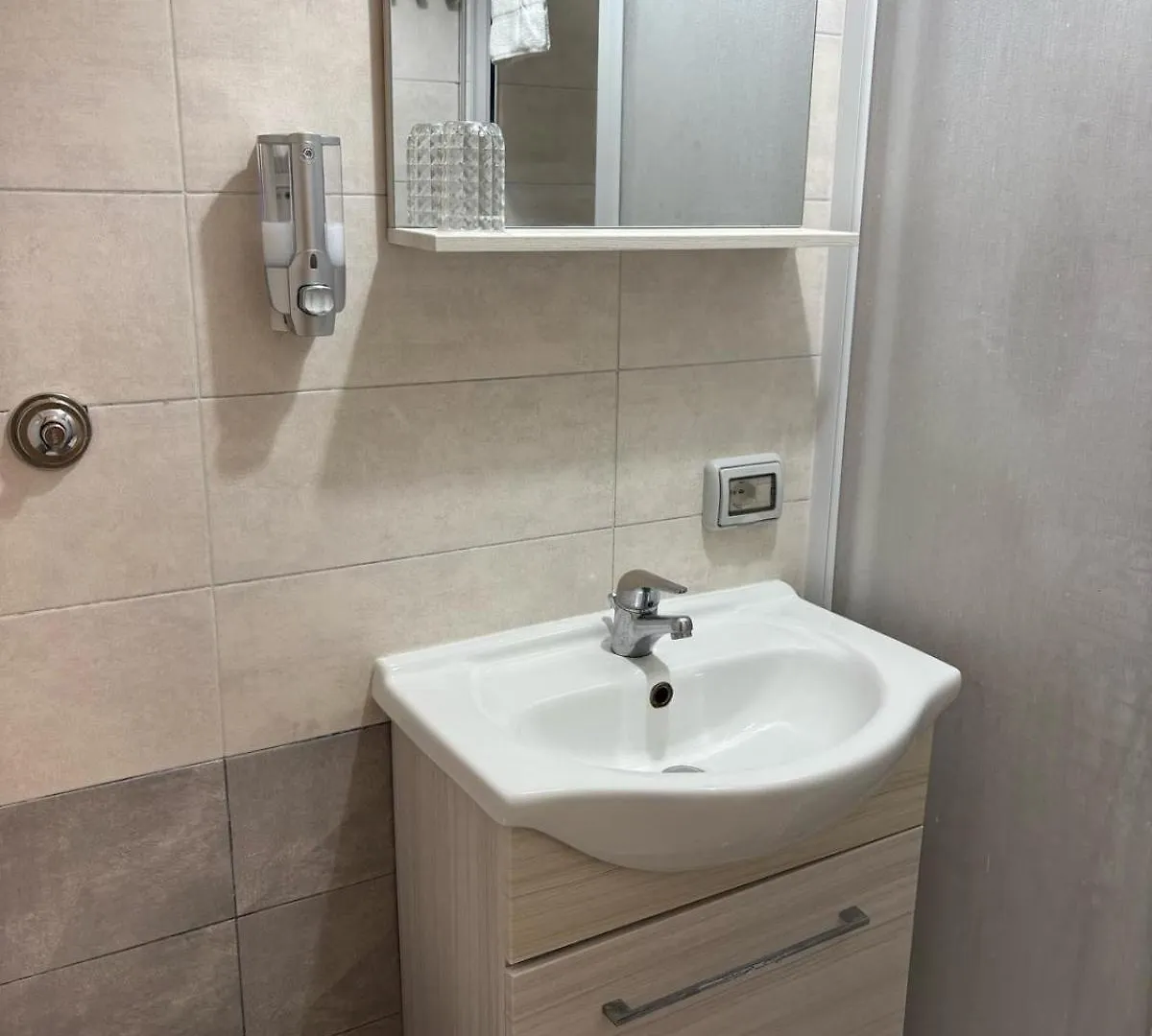 Viren Rooms Nápoly Olaszország